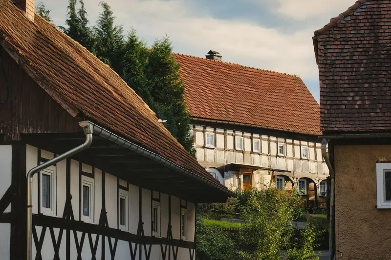 Sanierung eines denkmalgeschützten Fachwerkhauses mit Gerüst